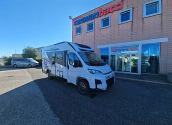 Foto Mobilvetta Kea Kompakt 55 Camper  Parzialmente Integrato Nuovo
