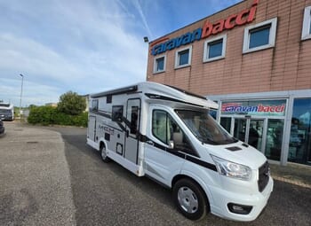 Foto Mc Louis Mc4 339 Slim Camper  Parzialmente Integrato Nuovo