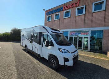 Foto Mobilvetta Kea P 86 Camper  Parzialmente Integrato Nuovo