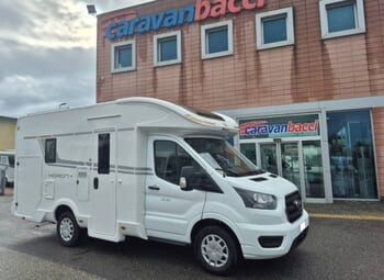 Foto Others-andere Caravans International Horon 94 Xt Camper  Parzialmente Integrato Usato