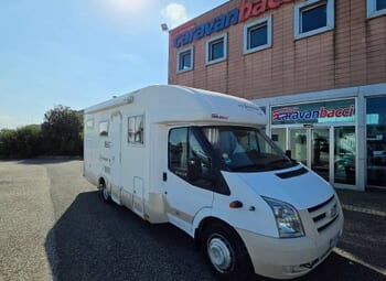 Kentucky Camargue 3 Camper  Parzialmente Integrato Usato