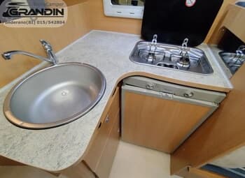 Mobilvetta Semintegrale Miller  6.3 Metri Compatto Camper  Parzialmente Integrato Usato - foto 13