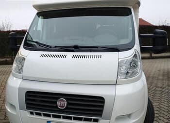 Mobilvetta Semintegrale Miller  6.3 Metri Compatto Camper  Parzialmente Integrato Usato - foto 2