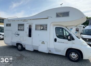 Roller Team Granduca Garage Camper  Mansardato Usato