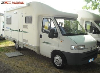 Mc Louis 361 Camper  Parzialmente Integrato Usato