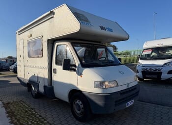 Roller Team Autoroller 4 Camper  Mansardato Usato