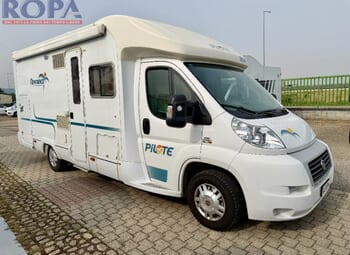 Pilote Reference P 690 Camper  Parzialmente Integrato Usato
