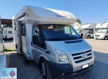 Challenger Genesis 52 Camper  Parzialmente Integrato Usato