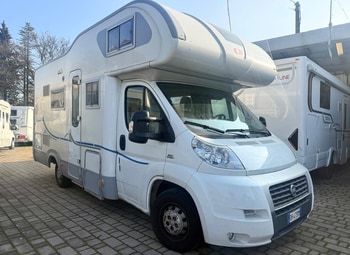 Foto ADRIA CORAL A 640 SK USATO 2007 68000 KM 