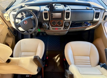 Motorhome Eura Mobil Terrestra I 700 EB usato - foto 6